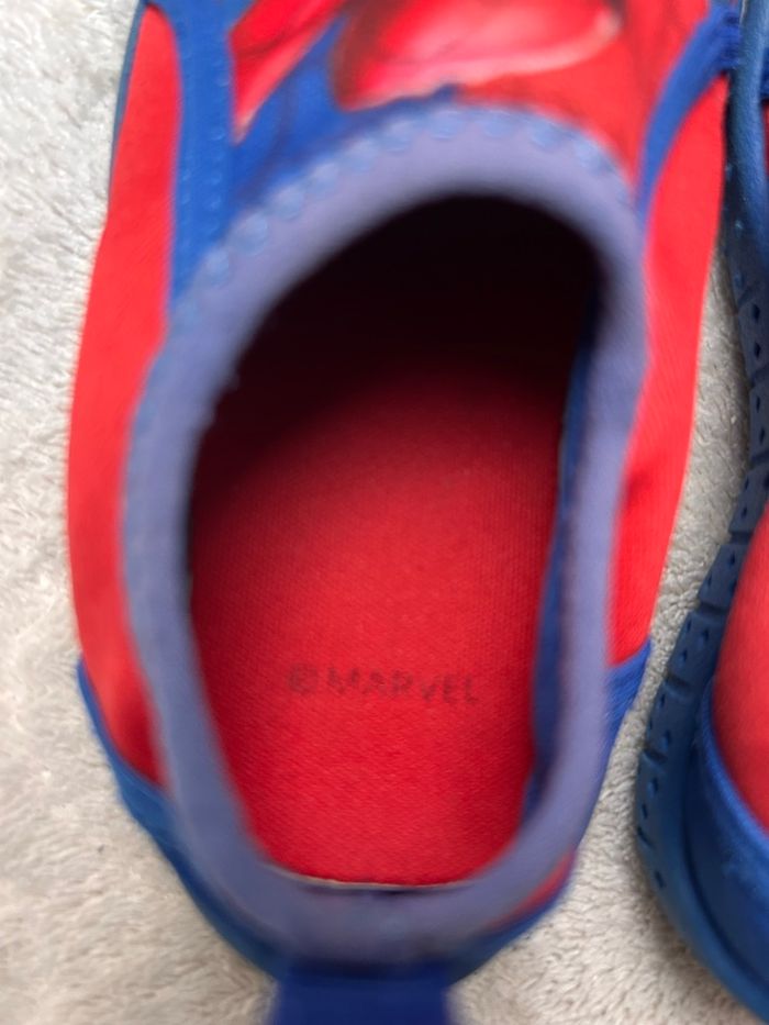 Chaussures de jeux d’eau 23/24 Spiderman Marvel - photo numéro 2