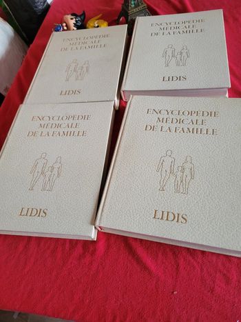 Encyclopédie médical de la famille lidis tome 1.2.3.4