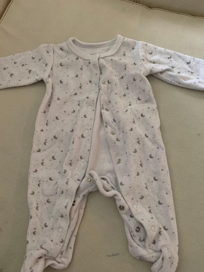 Lot 10 pyjamas 1 mois - photo numéro 6