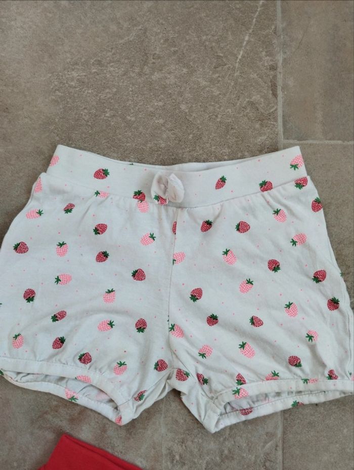 Lot 2 shorts fille 18 mois rouge et fraises - photo numéro 2