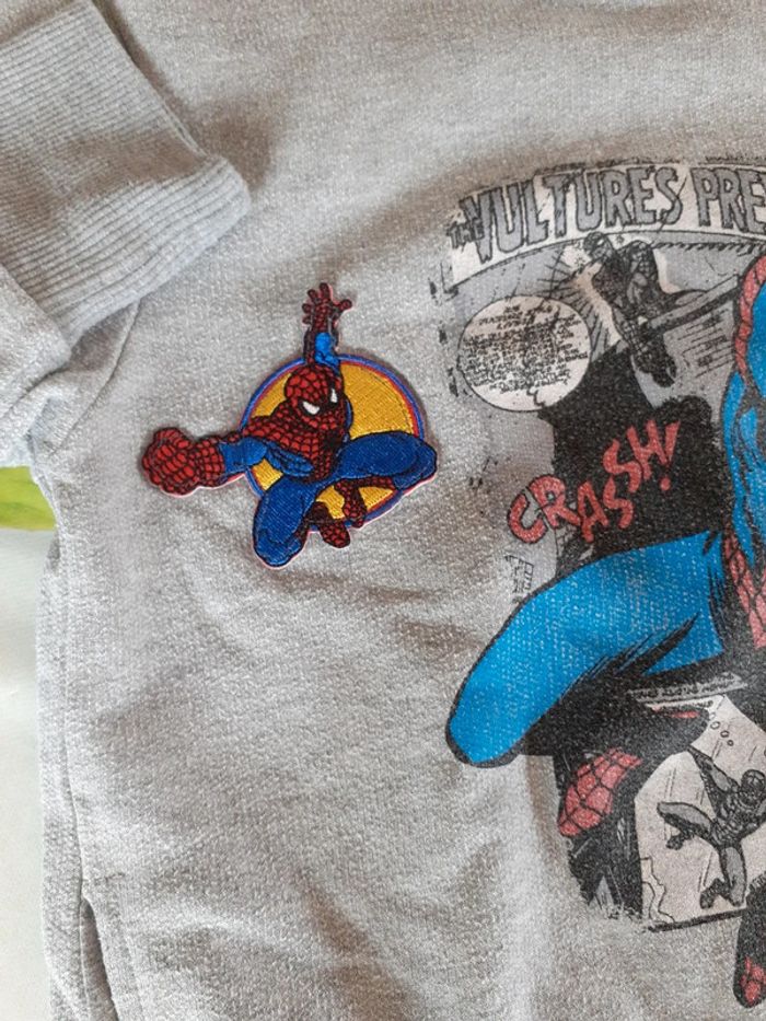 Pull à capuche marvel comics - photo numéro 3