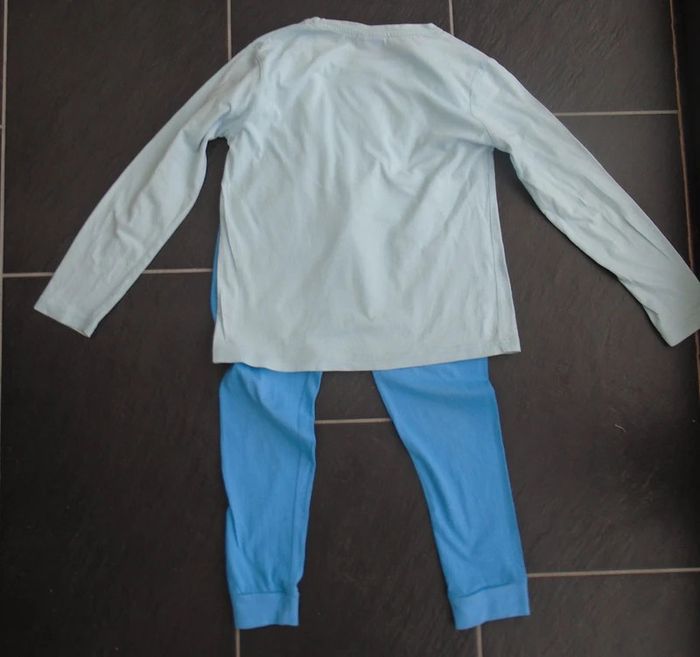 Joli pyjama "Reine des Neiges" Disney fille 7-8 ans - photo numéro 3