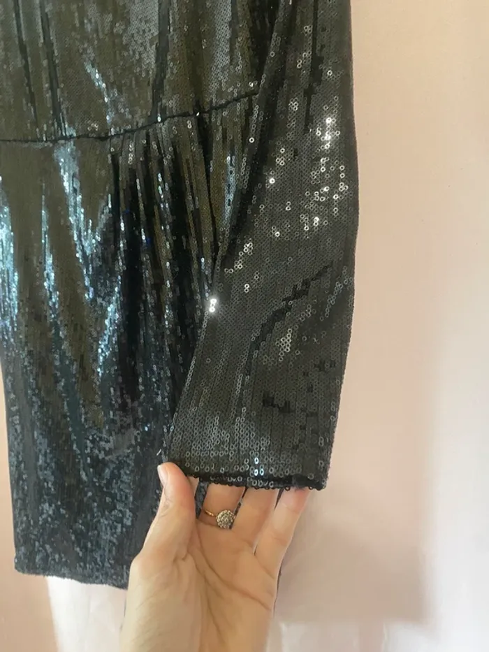 Robe de soirée sequins - photo numéro 4