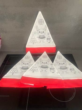 Lot de 4 Bonnets  de noel à colorier