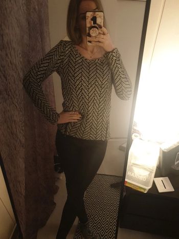 Pull motif géométrique