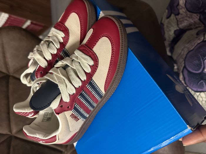 Basket adidas neuve taille 37 - photo numéro 2