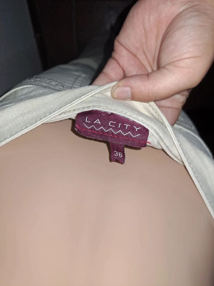 Jean femme taille 38 - photo numéro 3