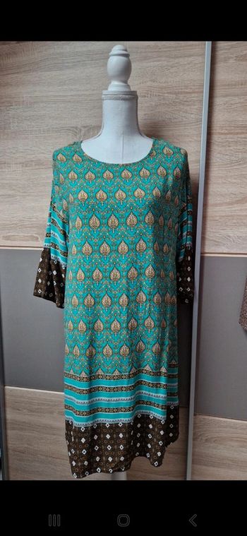 Robe manches 3/4