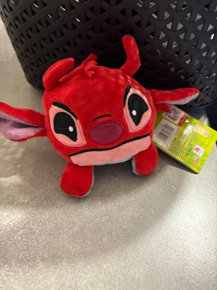 Peluche stitch qui ce retourne en Leroy - photo numéro 3