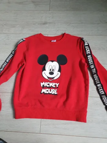 Pull mickey mouse