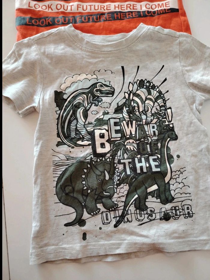 Lot de 2 t-shirts 24 mois - photo numéro 2