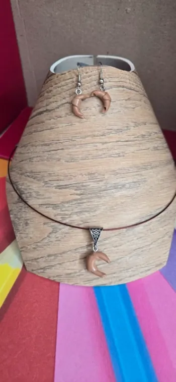 Parure Fimo croissant neuf