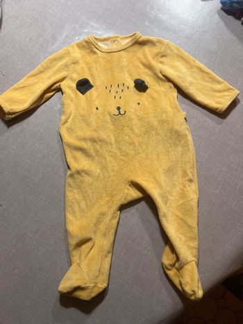 Pyjama ours jaune Kiabi 9 mois