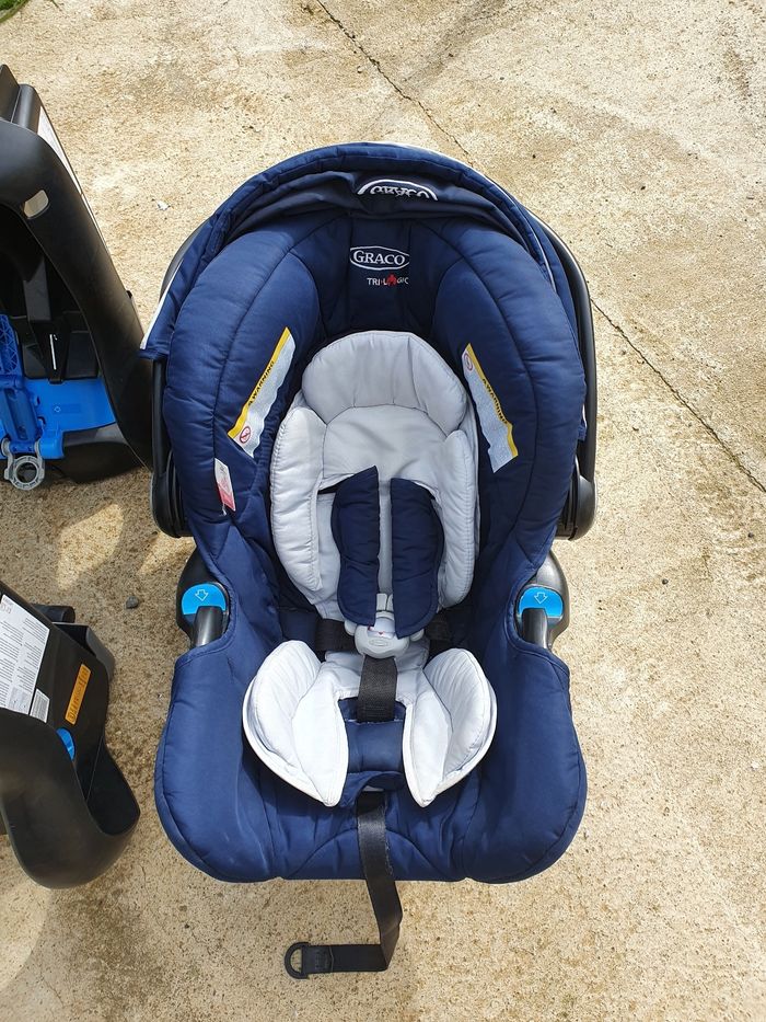 Pousette graco complète + embase pour 2 voitures - photo numéro 3