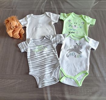 Lot de 4 bodies manches courtes Gémo 3 mois