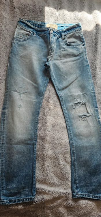 Jean troué Zara