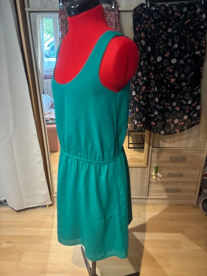 Robe verte - photo numéro 3