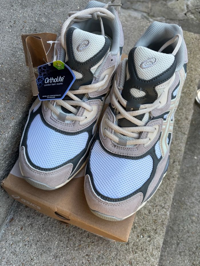 Baskets asics gel NYC pointure 45 - photo numéro 2