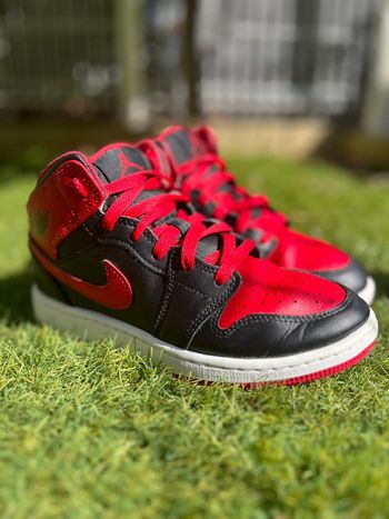 Nike Air Jordan Mid  rouge et noir - Taille 36