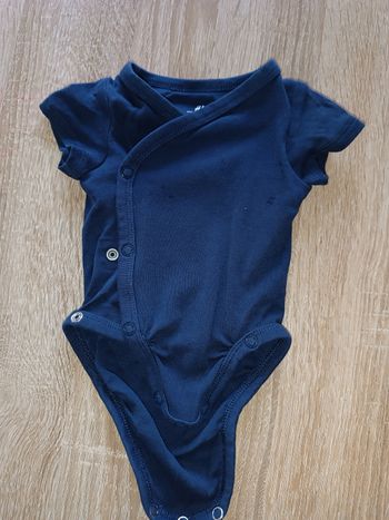 Bodies 1 mois H &M