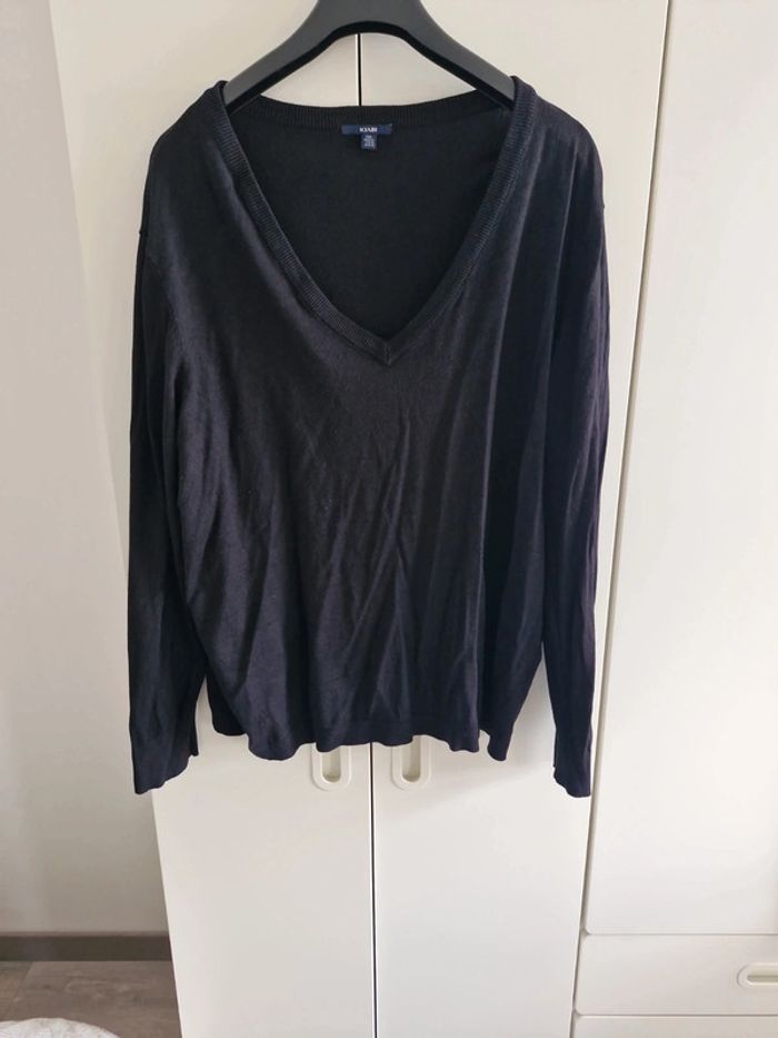 Pull noir