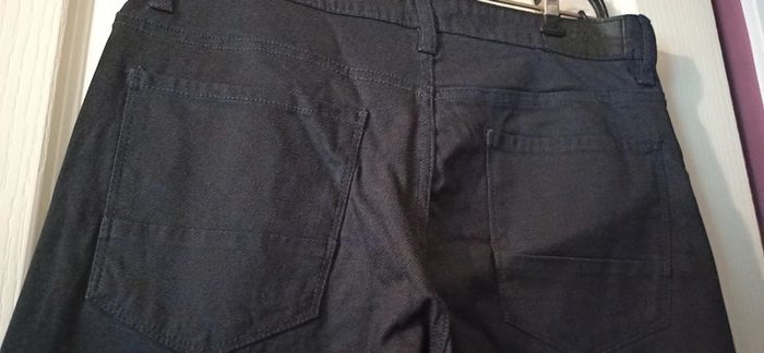 Jean huilé noir taille 42 - photo numéro 3