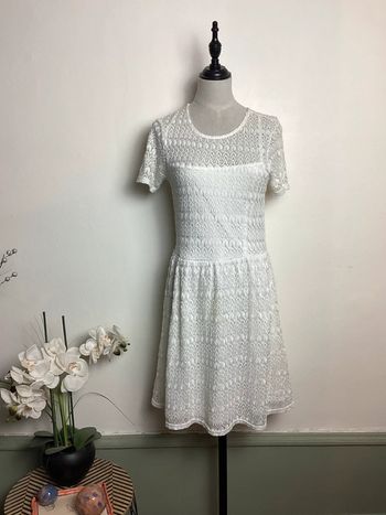 Robe écrue en dentelle Amisu 40