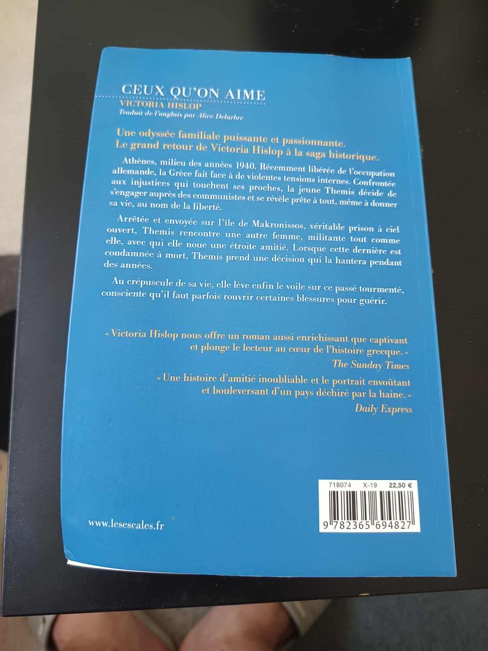 Victoria Hislop - Ceux qu'on aime - photo numéro 2