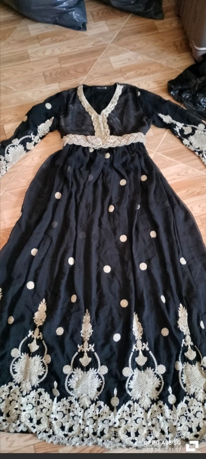 Robe noire