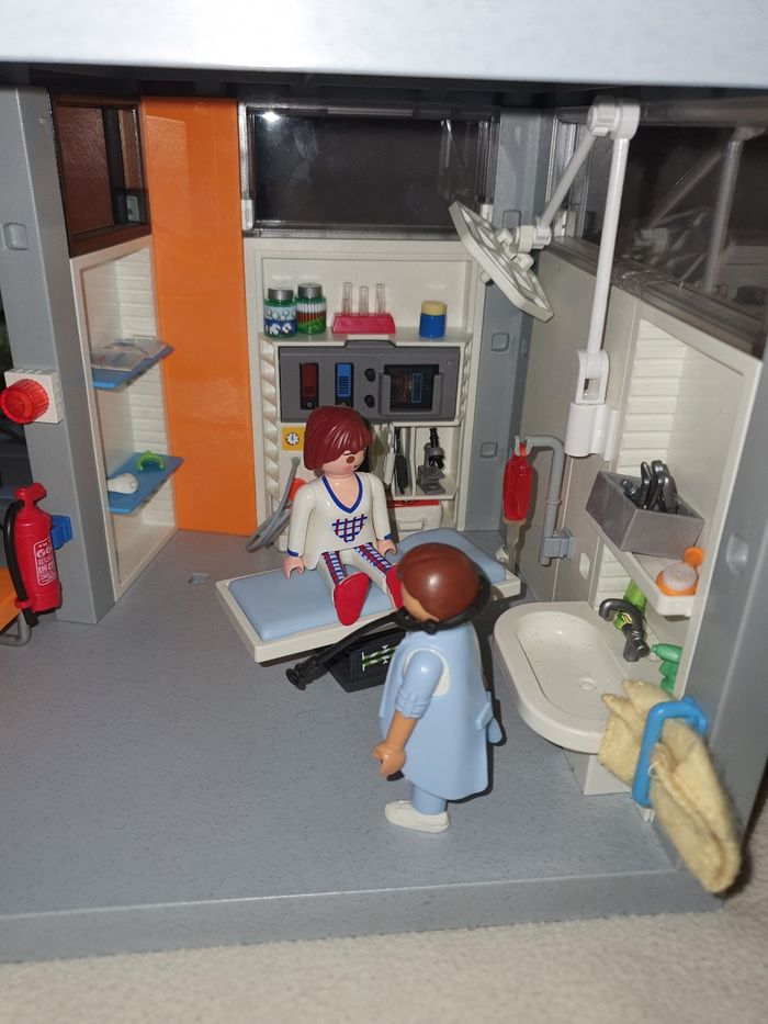 Hopital playmobil 70190 - photo numéro 5