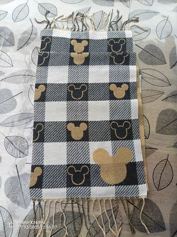 Écharpe Mickey