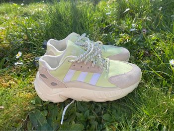 Paire de baskets Adidas ZX 22 Boost  Pointure 36