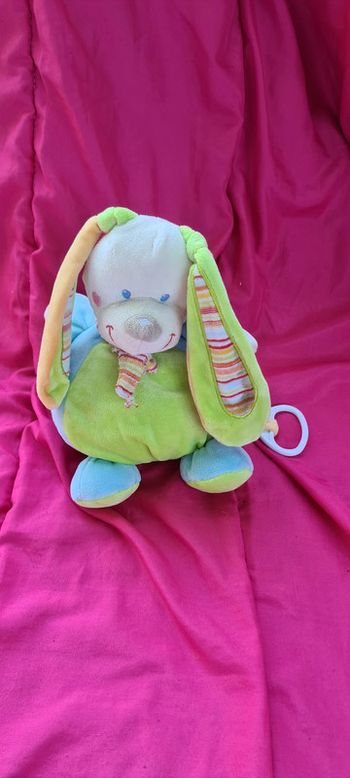 Peluche lapin musical mots d enfants multicolore