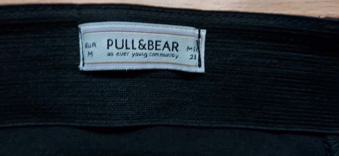 Jupe moulante noire - photo numéro 3