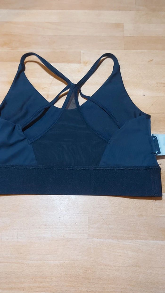 Brassiere de sport noire Decathlon eu/fr 38 - photo numéro 16