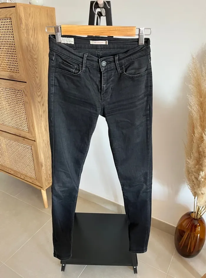Jean skinny noir 710 Levi’s