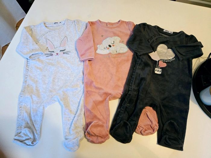 Lot pyjamas - photo numéro 2