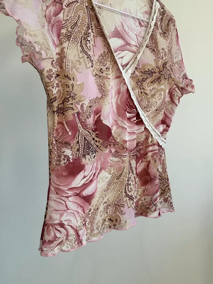 Tee shirt vintage rose à motifs y2k années 2000 taille L - photo numéro 3