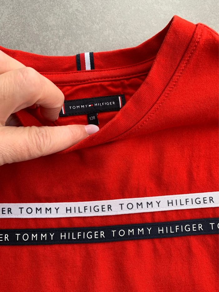 Teeshirt Tommy Hilfiger 8 ans - photo numéro 2