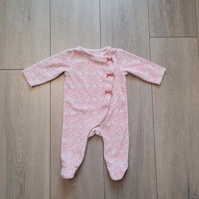 Pyjama à coeur rose et or. Fille 3 mois. Marque Tape à l'oeil
