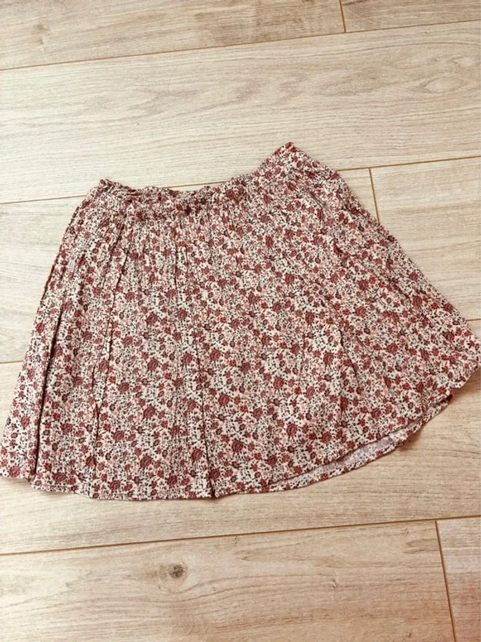 Jupe à fleurs T8ans