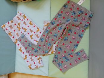 Lot 2 leggins disney pyjama taille S