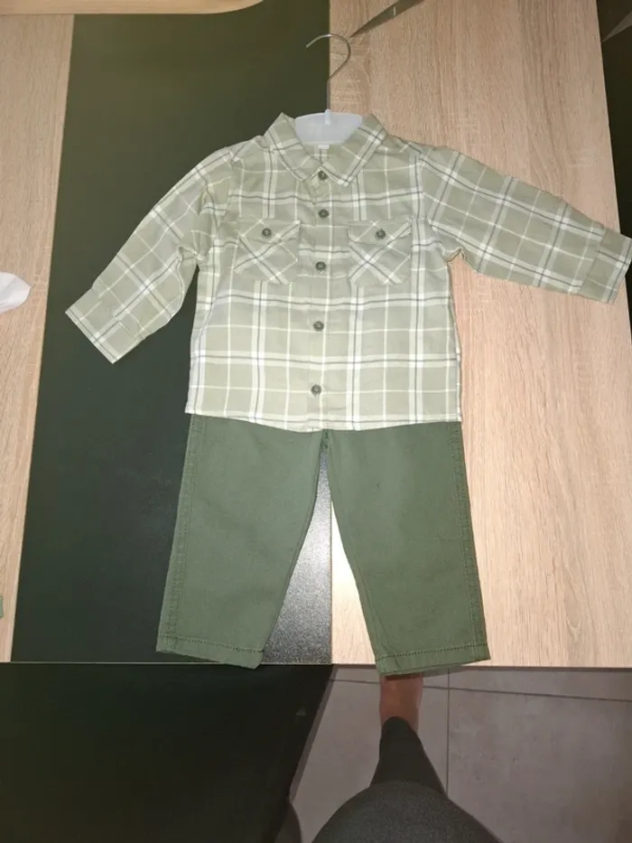 Ensemble vert