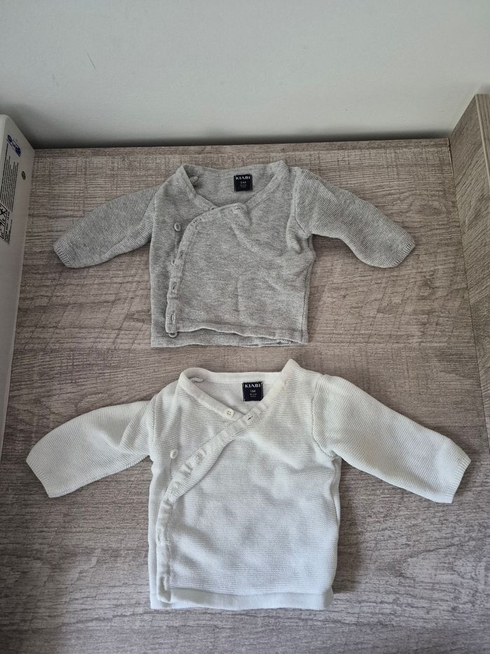 Gilets en maille lot de naissance 0 mois et 1 mois