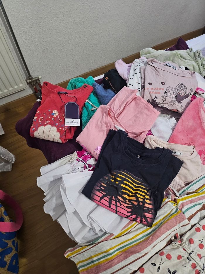 Lot de vêtements filles  et garçons  taille de 5.a 8 ans - photo numéro 6