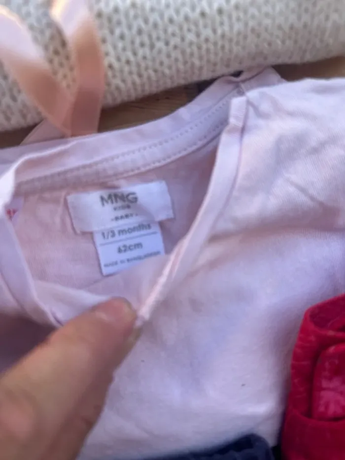 Lot , vêtements et accessoires fille un mois à 12 mois - photo numéro 8