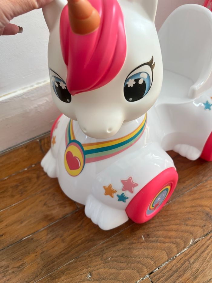 Trotteur poupon licorne - photo numéro 2
