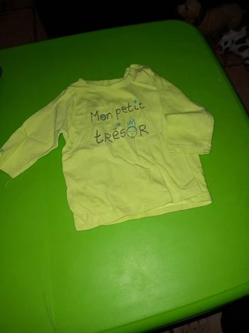 Tee shirt manche longue vert 3 mois