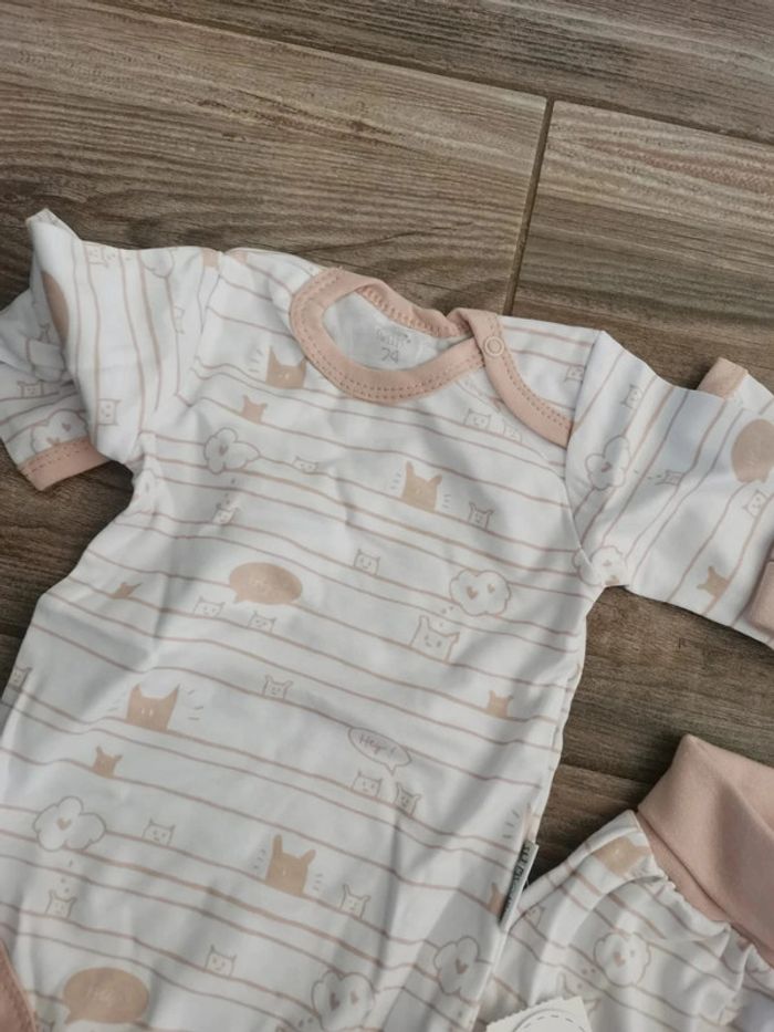 Ensemble 3 pièces body, pantalon et bonnet beige rosé Baby sweets Taille 74 - photo numéro 4