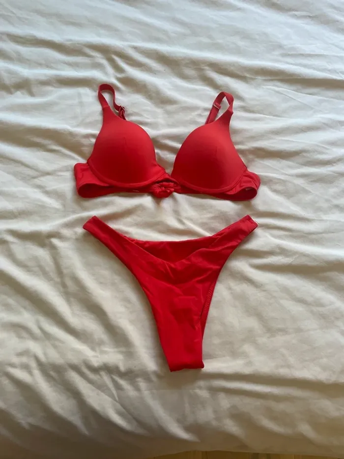 Maillot de bain 2 pièces rouge